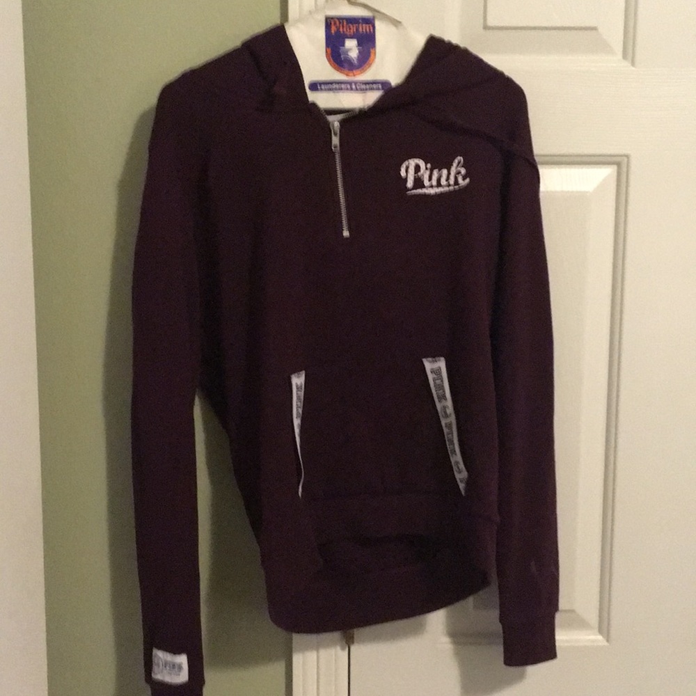 Maroon hooded sweatshirt